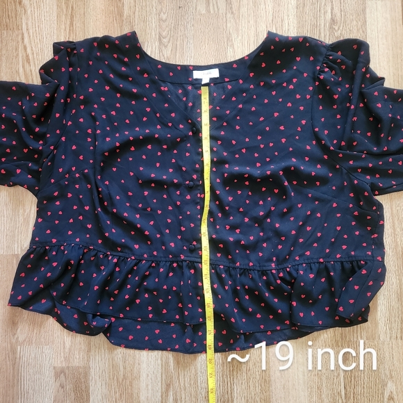 Candie's Top - Picture 8 of 10